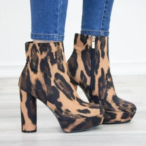 Leopard animal print platform ankle booties - Picture 1 of 11